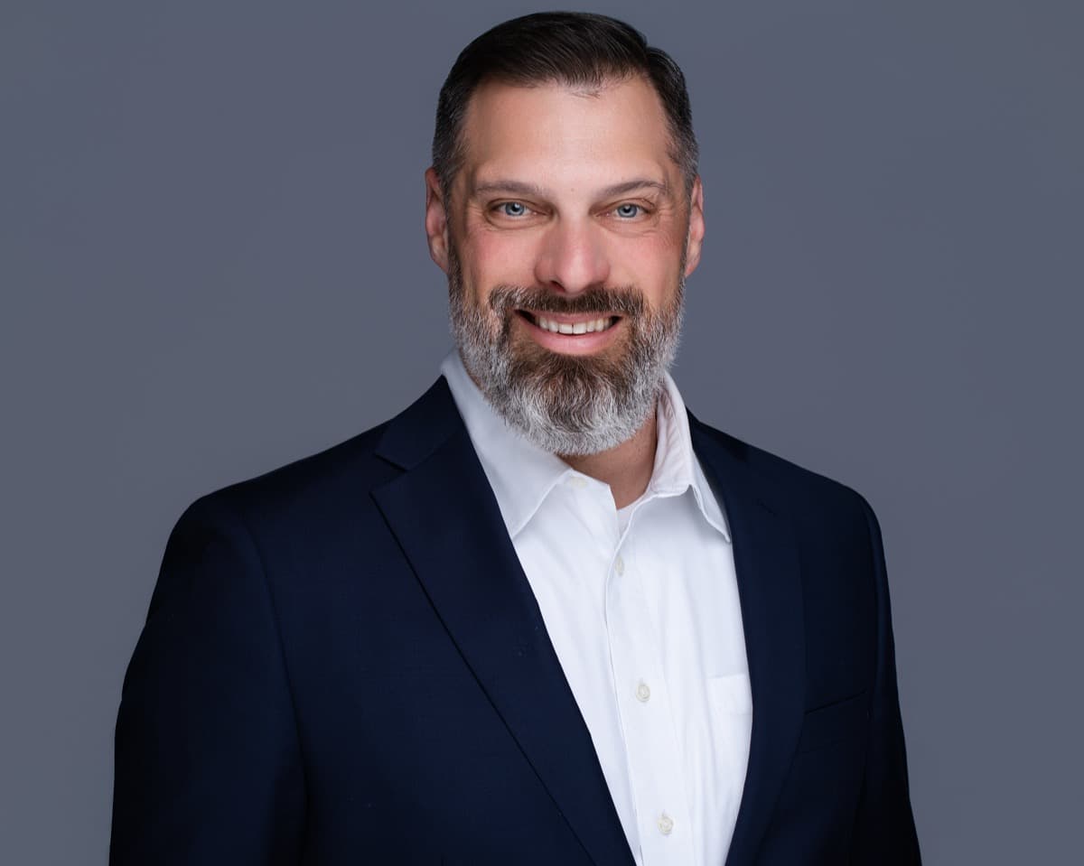 Business professional headshot serving Simi Valley