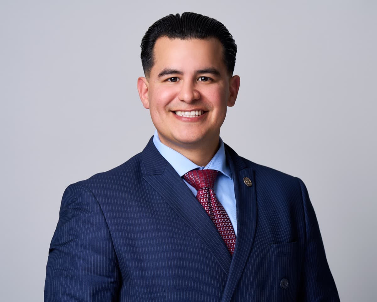 Business headshot - Hilario Guerrero