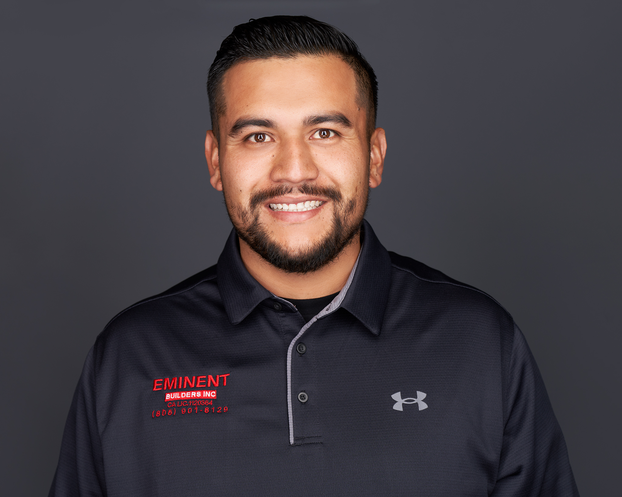 General contractor headshot in Oxnard