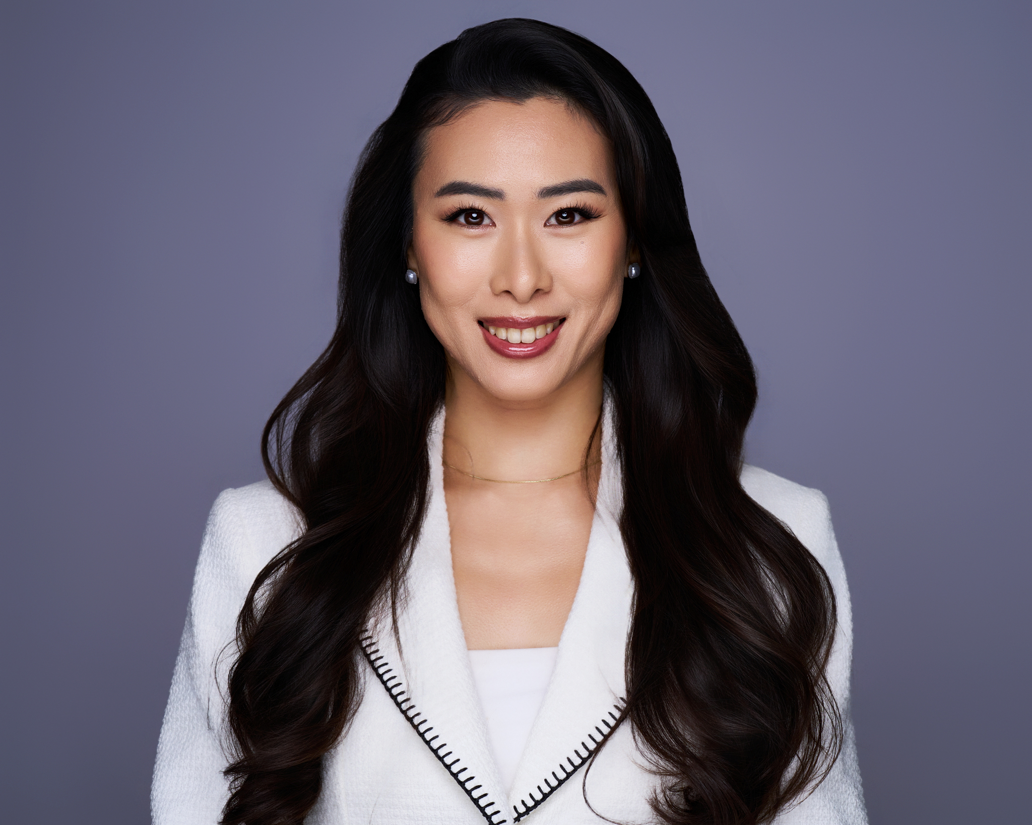 Realtor headshot serving Camarillo area